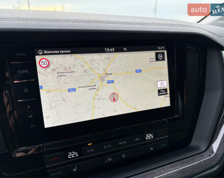 Черный Фольксваген Туарег, объемом двигателя 2.97 л и пробегом 133 тыс. км за 46900 $, фото 32 на Automoto.ua