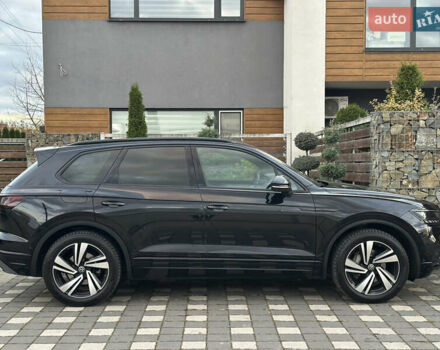 Черный Фольксваген Туарег, объемом двигателя 2.97 л и пробегом 161 тыс. км за 52500 $, фото 1 на Automoto.ua