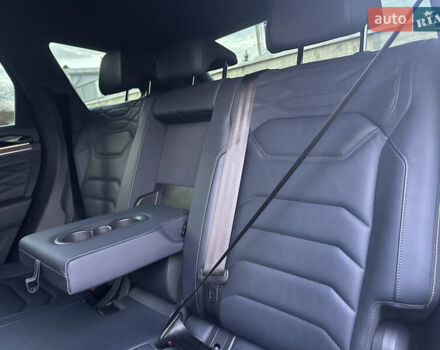 Черный Фольксваген Туарег, объемом двигателя 2.97 л и пробегом 161 тыс. км за 52500 $, фото 79 на Automoto.ua