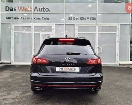 Чорний Фольксваген Туарег, об'ємом двигуна 2.97 л та пробігом 62 тис. км за 61200 $, фото 3 на Automoto.ua