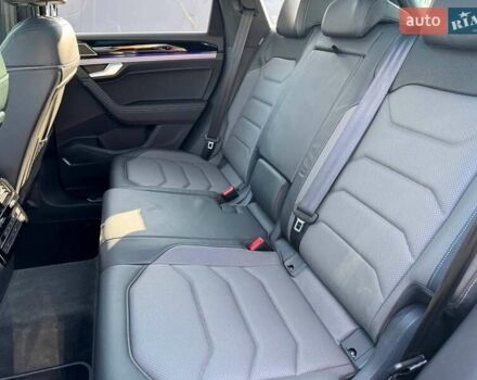 Черный Фольксваген Туарег, объемом двигателя 2.97 л и пробегом 114 тыс. км за 57900 $, фото 8 на Automoto.ua