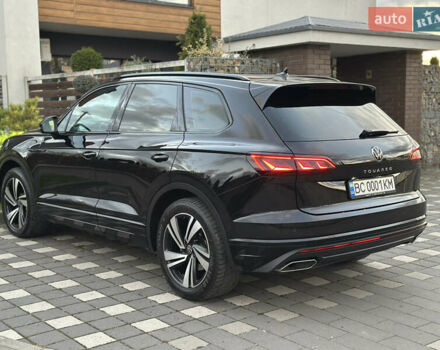 Черный Фольксваген Туарег, объемом двигателя 2.97 л и пробегом 161 тыс. км за 52500 $, фото 43 на Automoto.ua