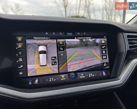 Черный Фольксваген Туарег, объемом двигателя 2.97 л и пробегом 108 тыс. км за 58500 $, фото 38 на Automoto.ua