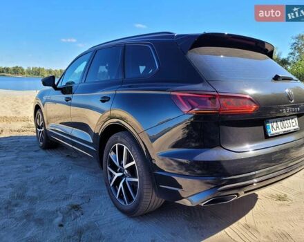 Чорний Фольксваген Туарег, об'ємом двигуна 3 л та пробігом 120 тис. км за 59900 $, фото 4 на Automoto.ua