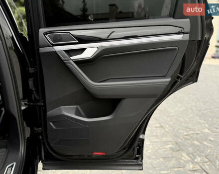 Чорний Фольксваген Туарег, об'ємом двигуна 3 л та пробігом 143 тис. км за 57900 $, фото 102 на Automoto.ua