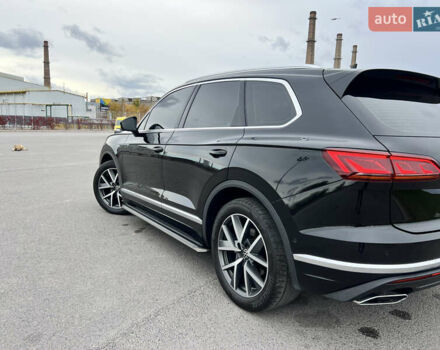 Черный Фольксваген Туарег, объемом двигателя 2.97 л и пробегом 39 тыс. км за 62500 $, фото 11 на Automoto.ua