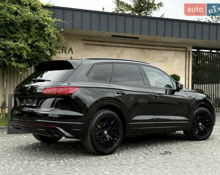 Чорний Фольксваген Туарег, об'ємом двигуна 3 л та пробігом 143 тис. км за 57900 $, фото 29 на Automoto.ua