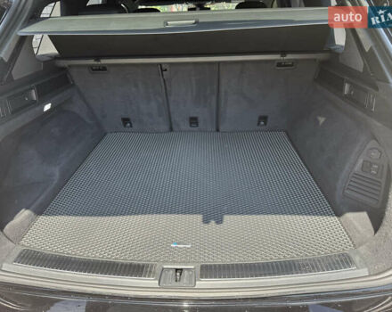 Черный Фольксваген Туарег, объемом двигателя 2.99 л и пробегом 112 тыс. км за 55000 $, фото 8 на Automoto.ua