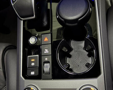 Черный Фольксваген Туарег, объемом двигателя 2.99 л и пробегом 9 тыс. км за 64000 $, фото 37 на Automoto.ua