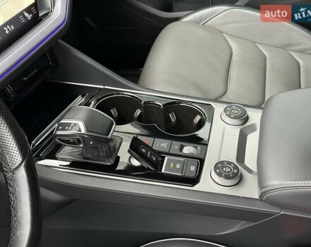 Чорний Фольксваген Туарег, об'ємом двигуна 2.99 л та пробігом 80 тис. км за 59900 $, фото 19 на Automoto.ua