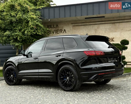 Чорний Фольксваген Туарег, об'ємом двигуна 3 л та пробігом 143 тис. км за 57900 $, фото 24 на Automoto.ua