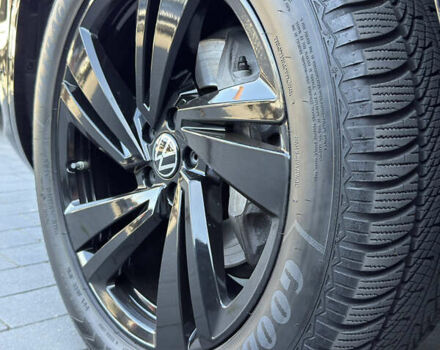 Черный Фольксваген Туарег, объемом двигателя 3 л и пробегом 80 тыс. км за 64900 $, фото 70 на Automoto.ua