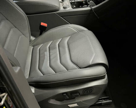 Черный Фольксваген Туарег, объемом двигателя 3 л и пробегом 75 тыс. км за 66500 $, фото 15 на Automoto.ua