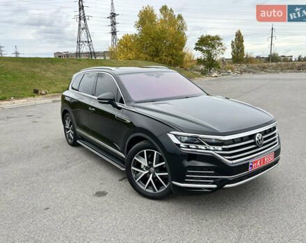 Черный Фольксваген Туарег, объемом двигателя 2.97 л и пробегом 39 тыс. км за 62500 $, фото 10 на Automoto.ua