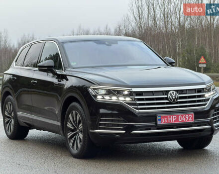 Черный Фольксваген Туарег, объемом двигателя 3 л и пробегом 179 тыс. км за 53999 $, фото 19 на Automoto.ua