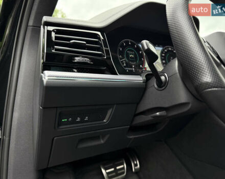 Чорний Фольксваген Туарег, об'ємом двигуна 3 л та пробігом 143 тис. км за 57900 $, фото 41 на Automoto.ua