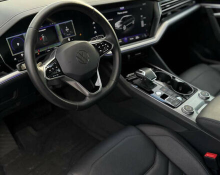 Черный Фольксваген Туарег, объемом двигателя 2.97 л и пробегом 17 тыс. км за 65000 $, фото 9 на Automoto.ua