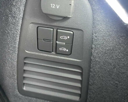 Черный Фольксваген Туарег, объемом двигателя 3 л и пробегом 70 тыс. км за 60000 $, фото 37 на Automoto.ua