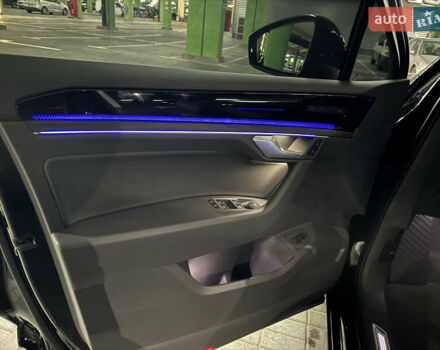 Черный Фольксваген Туарег, объемом двигателя 2.99 л и пробегом 9 тыс. км за 64000 $, фото 47 на Automoto.ua