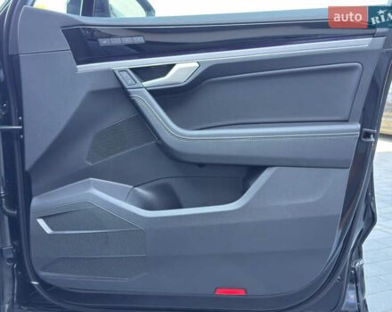 Черный Фольксваген Туарег, объемом двигателя 3 л и пробегом 80 тыс. км за 64900 $, фото 26 на Automoto.ua