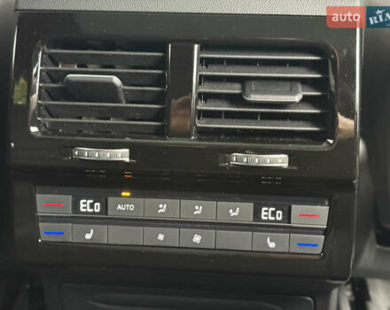 Чорний Фольксваген Туарег, об'ємом двигуна 3 л та пробігом 137 тис. км за 58000 $, фото 46 на Automoto.ua