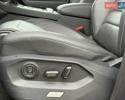 Чорний Фольксваген Туарег, об'ємом двигуна 3 л та пробігом 137 тис. км за 58000 $, фото 39 на Automoto.ua