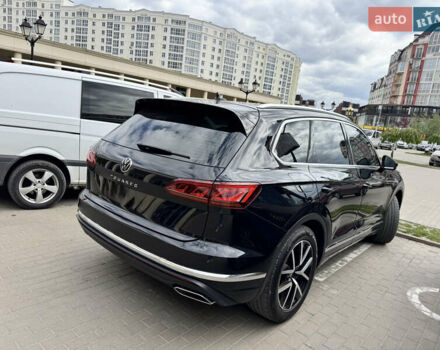 Черный Фольксваген Туарег, объемом двигателя 3 л и пробегом 115 тыс. км за 67000 $, фото 6 на Automoto.ua