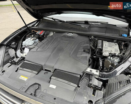 Черный Фольксваген Туарег, объемом двигателя 3 л и пробегом 105 тыс. км за 59500 $, фото 95 на Automoto.ua