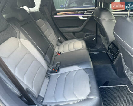 Черный Фольксваген Туарег, объемом двигателя 2.99 л и пробегом 112 тыс. км за 55000 $, фото 5 на Automoto.ua