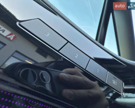 Черный Фольксваген Туарег, объемом двигателя 3 л и пробегом 80 тыс. км за 64900 $, фото 50 на Automoto.ua