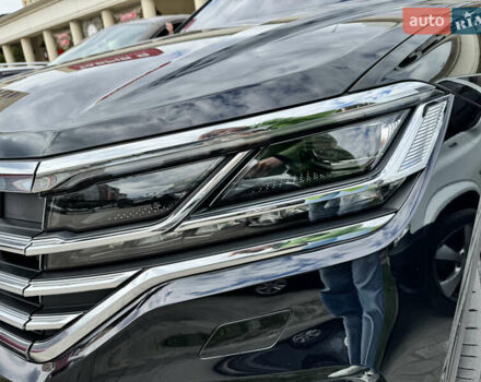 Черный Фольксваген Туарег, объемом двигателя 3 л и пробегом 115 тыс. км за 67000 $, фото 17 на Automoto.ua