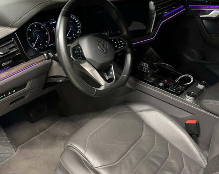 Черный Фольксваген Туарег, объемом двигателя 3 л и пробегом 118 тыс. км за 65000 $, фото 15 на Automoto.ua