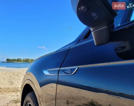 Чорний Фольксваген Туарег, об'ємом двигуна 3 л та пробігом 120 тис. км за 59900 $, фото 3 на Automoto.ua