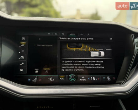 Чорний Фольксваген Туарег, об'ємом двигуна 3 л та пробігом 143 тис. км за 57900 $, фото 73 на Automoto.ua