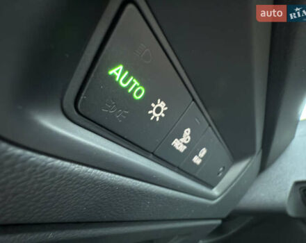 Черный Фольксваген Туарег, объемом двигателя 3 л и пробегом 80 тыс. км за 64900 $, фото 51 на Automoto.ua