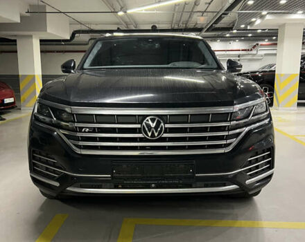 Черный Фольксваген Туарег, объемом двигателя 3 л и пробегом 75 тыс. км за 66500 $, фото 1 на Automoto.ua