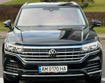 Черный Фольксваген Туарег, объемом двигателя 2.97 л и пробегом 17 тыс. км за 65000 $, фото 2 на Automoto.ua