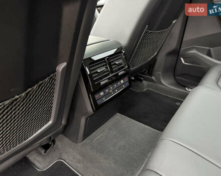 Черный Фольксваген Туарег, объемом двигателя 3 л и пробегом 105 тыс. км за 59500 $, фото 69 на Automoto.ua