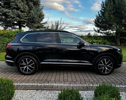 Черный Фольксваген Туарег, объемом двигателя 3 л и пробегом 21 тыс. км за 30000 $, фото 3 на Automoto.ua