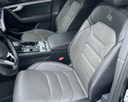 Черный Фольксваген Туарег, объемом двигателя 3 л и пробегом 70 тыс. км за 60000 $, фото 20 на Automoto.ua