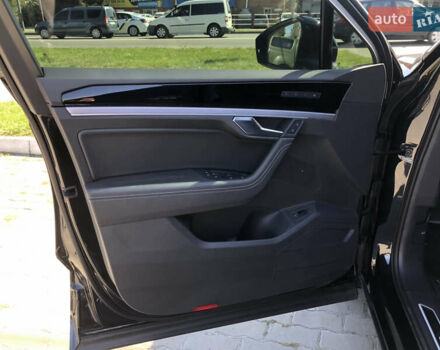 Черный Фольксваген Туарег, объемом двигателя 3 л и пробегом 2 тыс. км за 86000 $, фото 11 на Automoto.ua