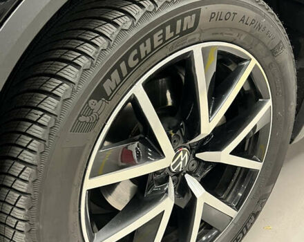 Черный Фольксваген Туарег, объемом двигателя 3 л и пробегом 118 тыс. км за 65000 $, фото 4 на Automoto.ua