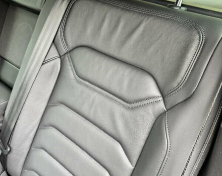 Черный Фольксваген Туарег, объемом двигателя 3 л и пробегом 115 тыс. км за 67000 $, фото 16 на Automoto.ua