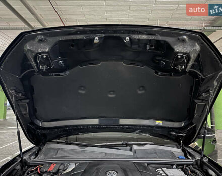 Черный Фольксваген Туарег, объемом двигателя 2.99 л и пробегом 9 тыс. км за 64000 $, фото 8 на Automoto.ua