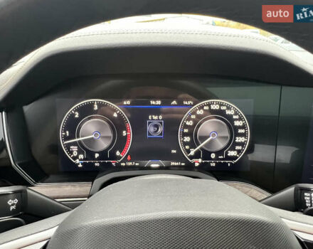 Черный Фольксваген Туарег, объемом двигателя 2.97 л и пробегом 39 тыс. км за 62500 $, фото 30 на Automoto.ua