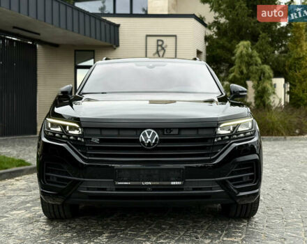 Чорний Фольксваген Туарег, об'ємом двигуна 3 л та пробігом 143 тис. км за 57900 $, фото 4 на Automoto.ua