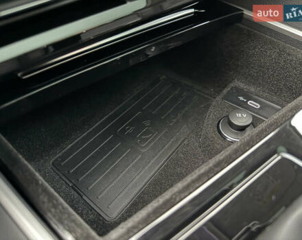 Черный Фольксваген Туарег, объемом двигателя 3 л и пробегом 105 тыс. км за 59500 $, фото 83 на Automoto.ua