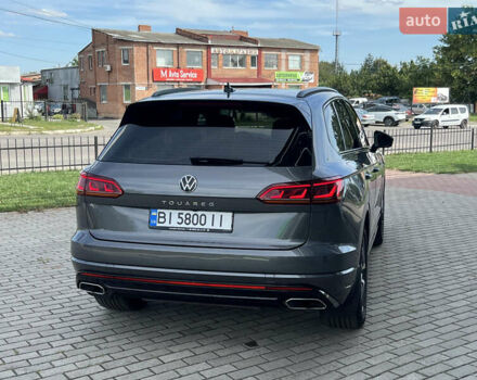 Черный Фольксваген Туарег, объемом двигателя 3 л и пробегом 70 тыс. км за 62900 $, фото 4 на Automoto.ua