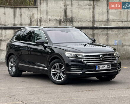 Черный Фольксваген Туарег, объемом двигателя 3 л и пробегом 105 тыс. км за 59500 $, фото 5 на Automoto.ua