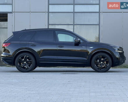 Черный Фольксваген Туарег, объемом двигателя 3 л и пробегом 80 тыс. км за 64900 $, фото 4 на Automoto.ua